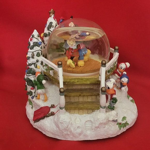 Disney Mickey Mouse Minnie Winter Wonderland Christmas Musical Snow Globe - Picture 10 of 12